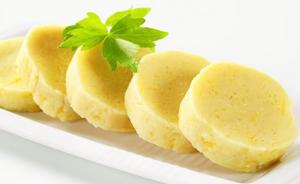 Knedľa zemiaková varená krájaná 12x500g - angoše Gastro 3,6kg / porc.30x120g / B-Frost
